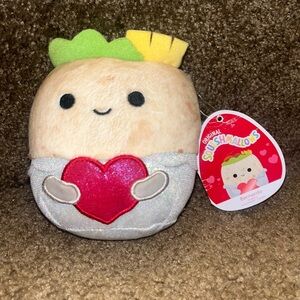 Squishmallows 5” Bernardo Burrito Plush valentine edition